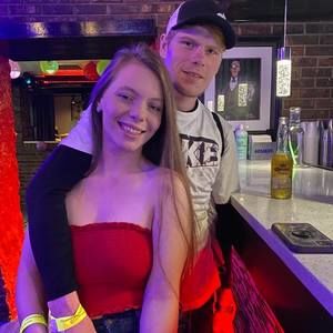 Meet your Posher, Katelyn